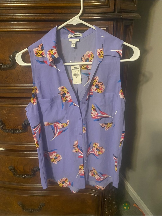 Express Tops - Express floral Portofino blouse NWT